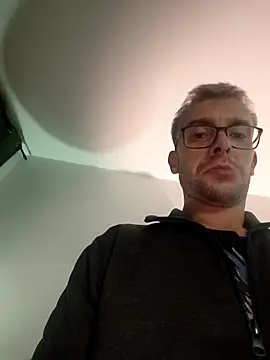 Geilalsboter23 online show from November 2025 09:14:01 PM