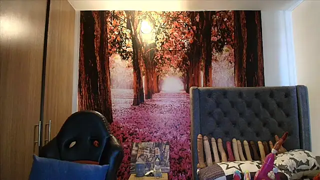 Snapshot of sofia23dirty chatting on November 2025 05:01:02 PM sofia23dirty online show from November 2025 05:01:02 PM