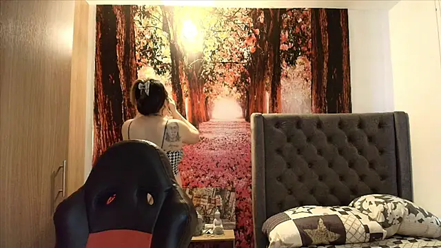 Snapshot of sofia23dirty chatting on November 2025 09:59:01 PM sofia23dirty online show from November 2025 09:59:01 PM