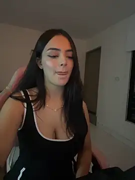 anniehart online show from November 2025 01:19:01 AM