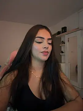 anniehart online show from May 2026 02:05:01 AM