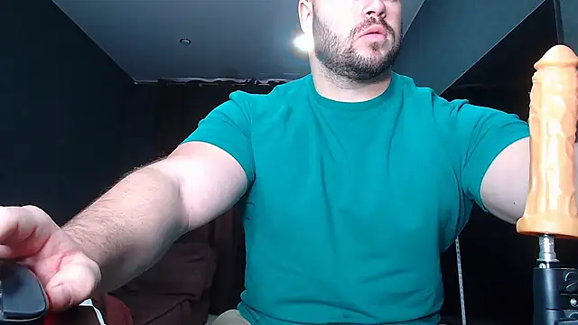 Snapshot of muscularjohnforuX chatting on March 2025 05:57:02 AM muscularjohnforuX online show from March 2025 05:57:02 AM