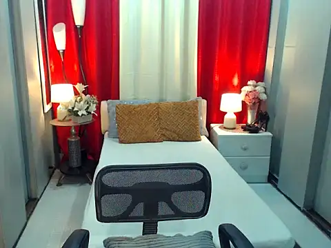 BedtimeMistress online show from October 2025 08:12:01 AM