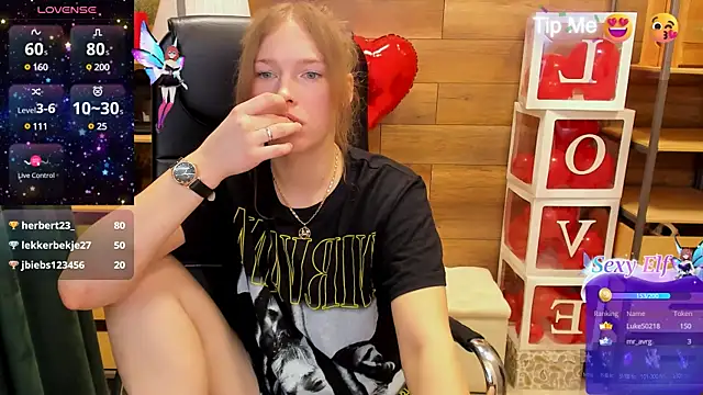  fiona Love online show from March 2025 09:18:02 PM