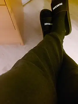 Snapshot of StarredAndrej chatting on November 2025 07:36:02 PM StarredAndrej online show from November 2025 07:36:02 PM