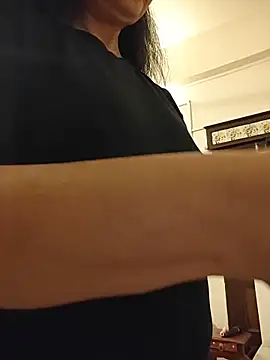 Susannemilf online show from April 2026 04:57:01 AM