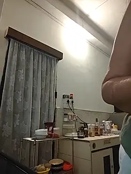 Susannemilf online show from April 2026 03:50:02 AM