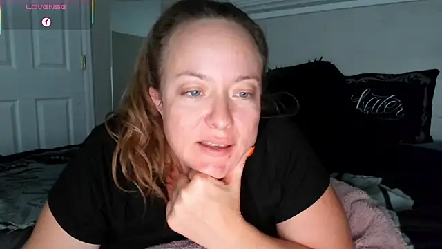 julimonroe online show from October 2025 03:04:01 AM