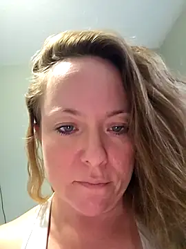 julimonroe online show from January 2026 09:07:02 PM