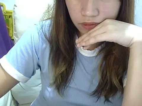    zurIII09  online show from December 2025 01:49:02 PM