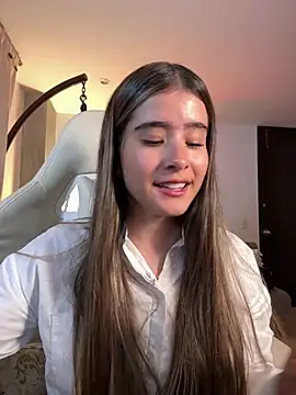 Snapshot of Stormiie777 chatting on February 2026 01:43:02 AM Stormiie777 online show from February 2026 01:43:02 AM