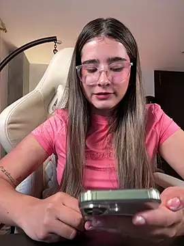 Snapshot of Stormiie777 chatting on February 2026 02:00:01 AM Stormiie777 online show from February 2026 02:00:01 AM