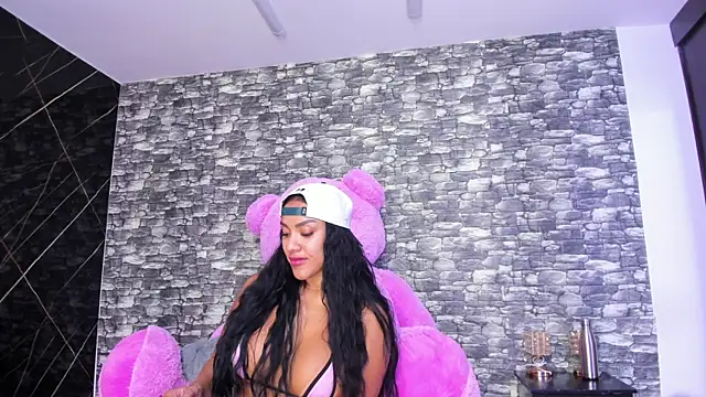 HeidyWillss online show from January 2025 07:29:01 PM