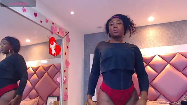 Snapshot of DanielaDuff chatting on November 2025 07:51:02 PM DanielaDuff online show from November 2025 07:51:02 PM