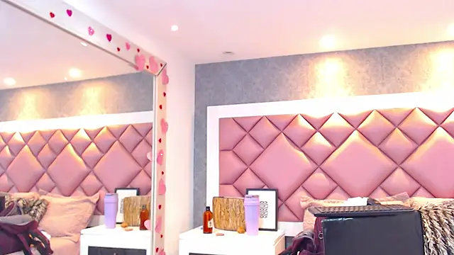 Snapshot of DanielaDuff chatting on January 2026 08:18:02 PM DanielaDuff online show from January 2026 08:18:02 PM