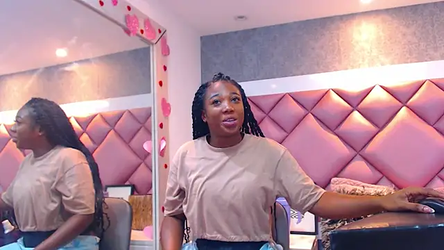 Snapshot of DanielaDuff chatting on February 2026 07:32:02 PM DanielaDuff online show from February 2026 07:32:02 PM