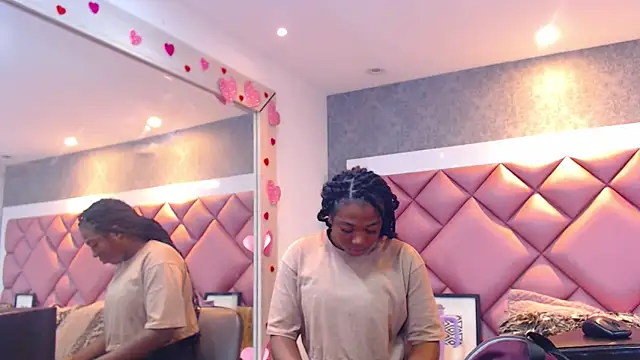 Snapshot of DanielaDuff chatting on February 2026 07:32:02 PM DanielaDuff online show from February 2026 07:32:02 PM