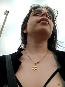 lorenitabella online show from March 2026 09:21:02 PM