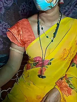 Snapshot of XBHUUME chatting on December 2024 04:58:01 PM XBHUUME online show from December 2024 04:58:01 PM