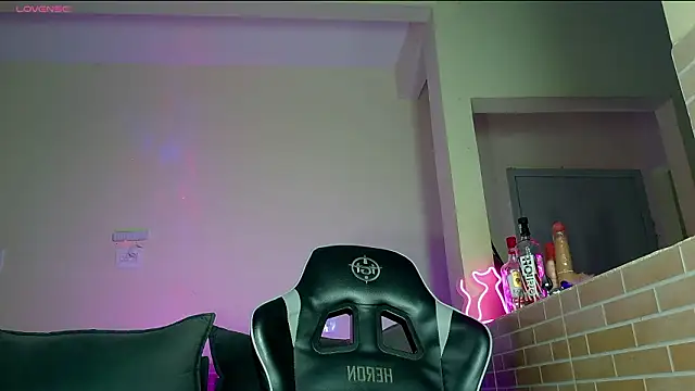 isa hotwifee online show from March 2026 05:39:01 PM