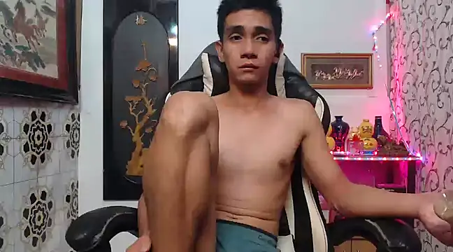 Snapshot of asianmaster27 chatting on December 2024 02:42:01 PM asianmaster27 online show from December 2024 02:42:01 PM