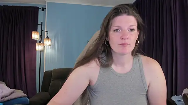 Kelly Carolina online show from February 2026 12:12:01 PM