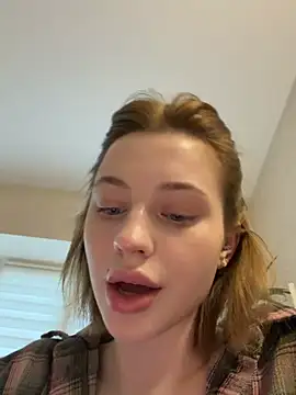 Camilla Railian online show from April 2026 05:54:01 PM