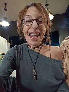 Snapshot of FrozenWaffle chatting on July 2026 04:33:01 PM FrozenWaffle online show from July 2026 04:33:01 PM