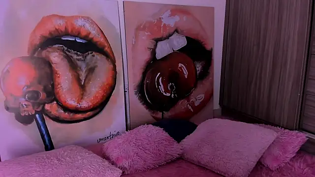 Snapshot of sofiaa_snoww chatting on December 2024 01:23:01 AM sofiaa snoww online show from December 2024 01:23:01 AM