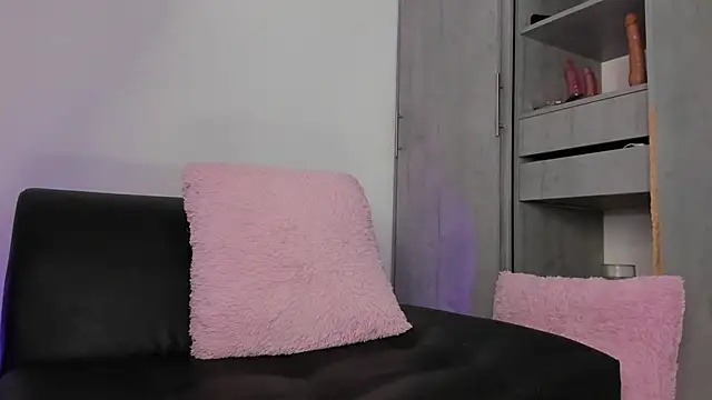 Snapshot of sofiaa_snoww chatting on February 2026 12:37:01 AM sofiaa snoww online show from February 2026 12:37:01 AM