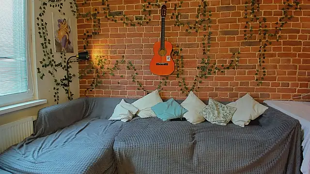 yamy yamy yamy online show from February 2026 11:54:01 AM