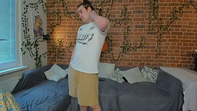 yamy yamy yamy online show from February 2026 11:31:02 AM