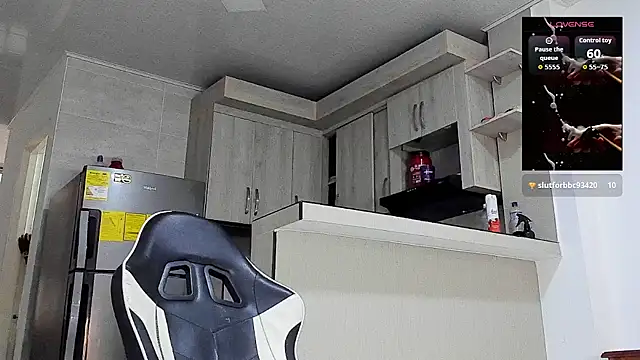 YeremiBrowm online show from February 2026 04:22:02 PM