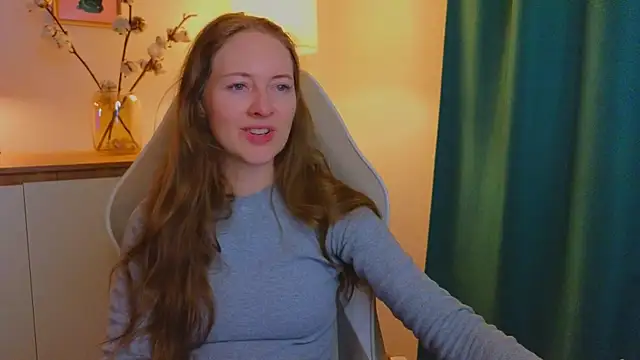 Snapshot of freya_nilsson chatting on December 2024 04:44:02 PM freya nilsson online show from December 2024 04:44:02 PM
