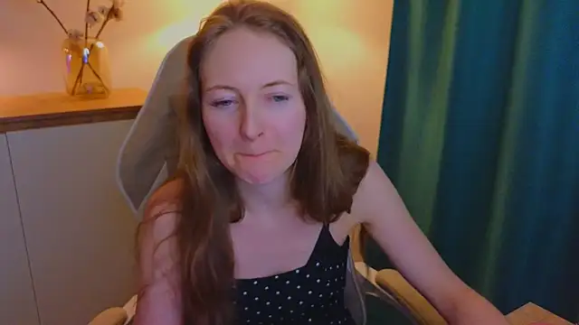 Snapshot of freya_nilsson chatting on December 2024 07:49:01 PM freya nilsson online show from December 2024 07:49:01 PM
