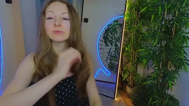 Snapshot of freya_nilsson chatting on December 2024 07:17:02 PM freya nilsson online show from December 2024 07:17:02 PM