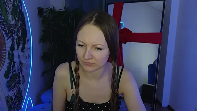 Snapshot of freya_nilsson chatting on January 2025 12:52:02 PM freya nilsson online show from January 2025 12:52:02 PM