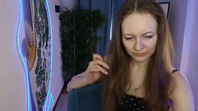 Snapshot of freya_nilsson chatting on January 2025 12:24:01 PM freya nilsson online show from January 2025 12:24:01 PM