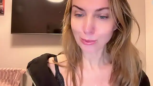 RachellAmazing online show from February 2025 05:11:02 PM