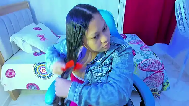 Lunastar02 online show from November 2025 01:10:01 PM