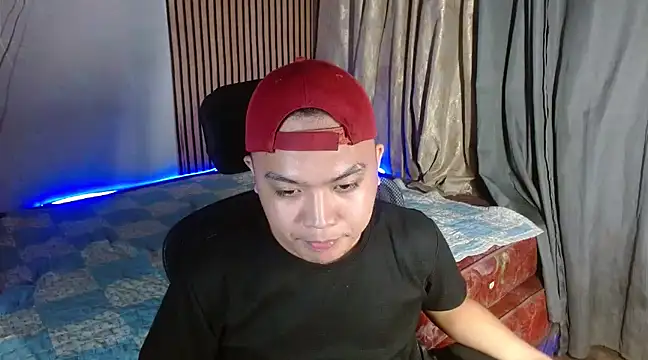 Snapshot of xsweetasian69x chatting on January 2025 04:40:01 PM xsweetasian69x online show from January 2025 04:40:01 PM