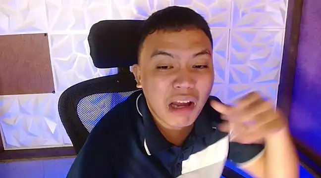 Snapshot of xsweetasian69x chatting on March 2025 04:32:01 PM xsweetasian69x online show from March 2025 04:32:01 PM