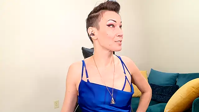 EveEnigma online show from February 2025 01:54:02 PM