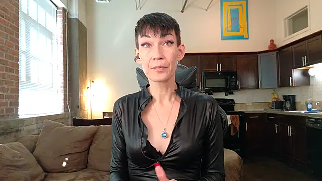 EveEnigma online show from September 2025 03:38:02 PM