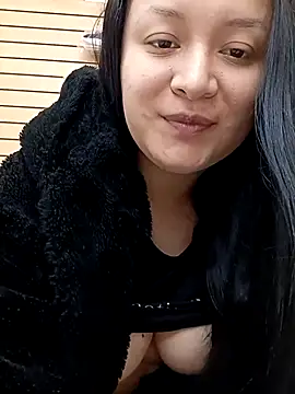 Snapshot of Arisha34 chatting on April 2026 06:35:01 PM Arisha34 online show from April 2026 06:35:01 PM