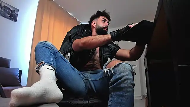 liamaesthetic online show from March 2026 08:06:02 AM