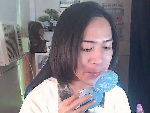 Lemonadexxx online show from December 2025 12:18:01 AM