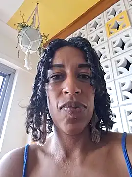 Snapshot of Goldenlace chatting on December 2024 10:24:02 PM Goldenlace online show from December 2024 10:24:02 PM