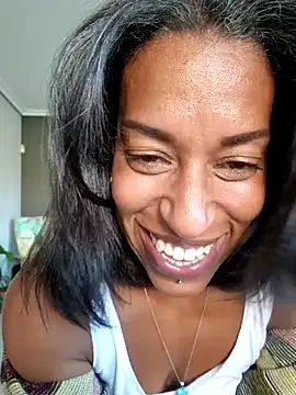 Snapshot of Goldenlace chatting on January 2025 04:26:01 PM Goldenlace online show from January 2025 04:26:01 PM