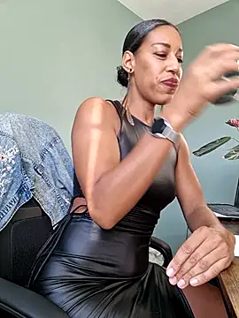 Snapshot of Goldenlace chatting on February 2025 09:20:01 AM Goldenlace online show from February 2025 09:20:01 AM